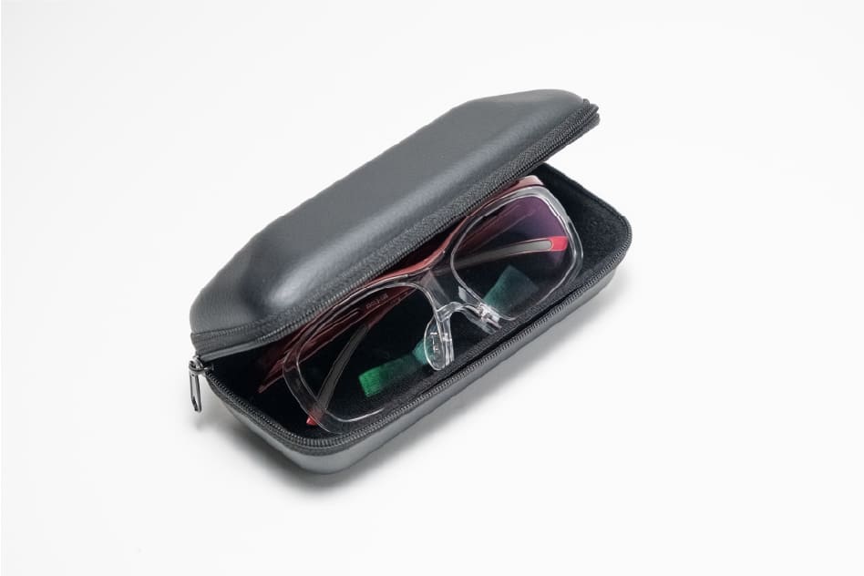 ハードケース付き