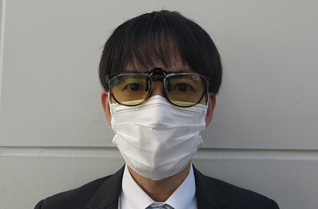 CCP400 SPを装用している男性