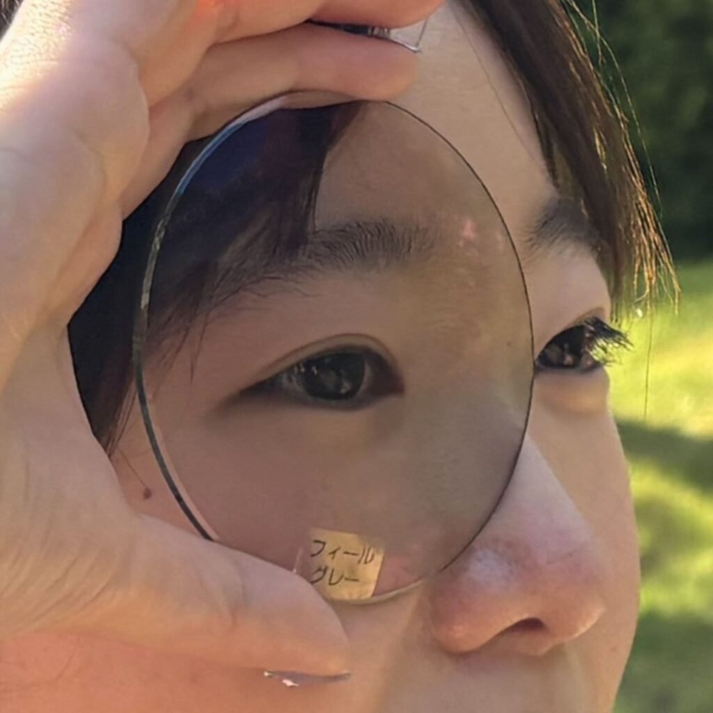 フィールグレーの対面した時の見られ方の写真。